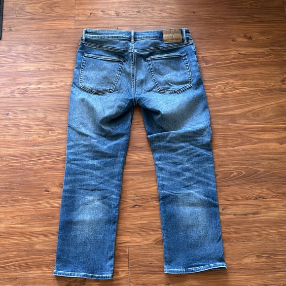 American Eagle Bootcut Jeans - Picture 2 of 5